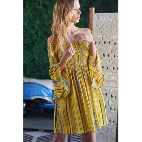 Candace OTS Dress - Picture 5 of 5